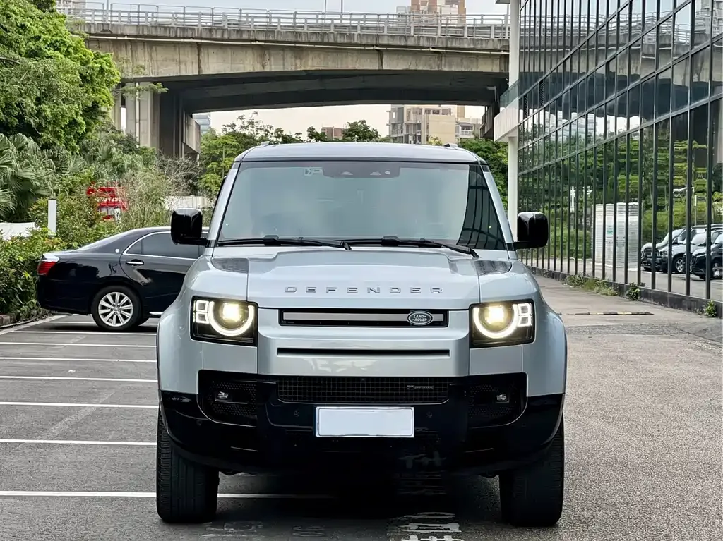 Land Rover Defender — фото 7