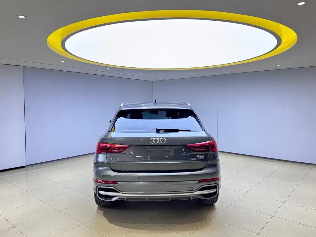 Audi Q3 — фото 4