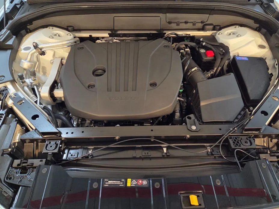 Volvo XC60 2026 из KR, фото 10