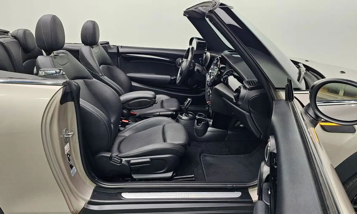 Mini Cooper Convertible 2024 из KR, фото 3