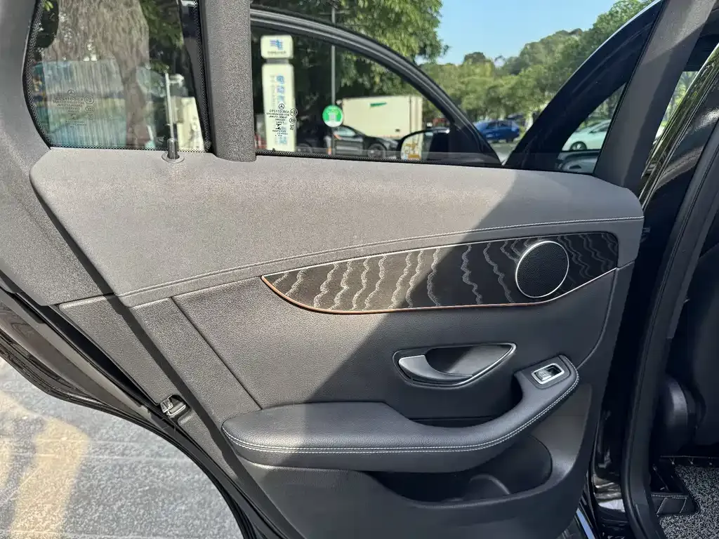 Mercedes-Benz EQC 2021 из CN, фото 3