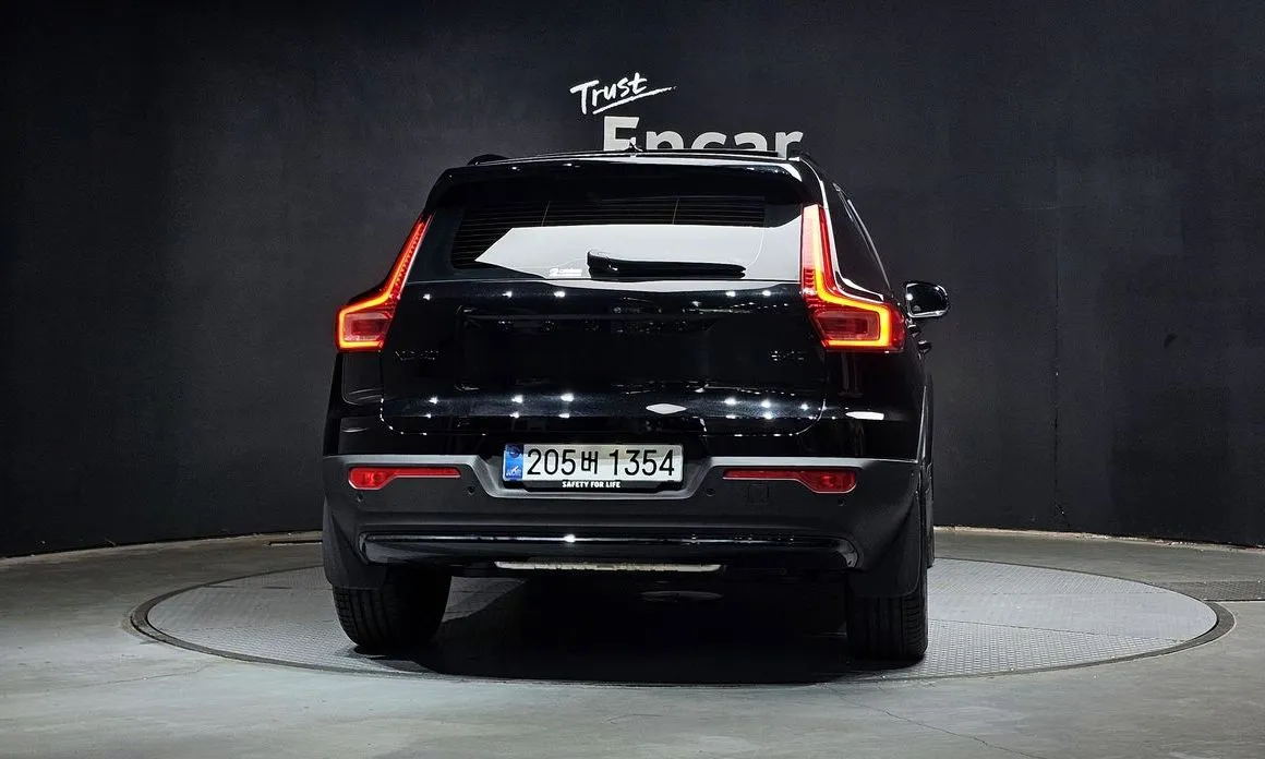 Volvo XC40 2025 из KR, фото 5