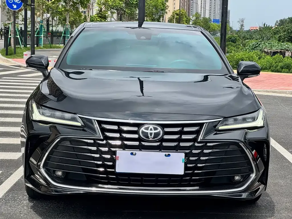 Toyota Avalon — фото 8