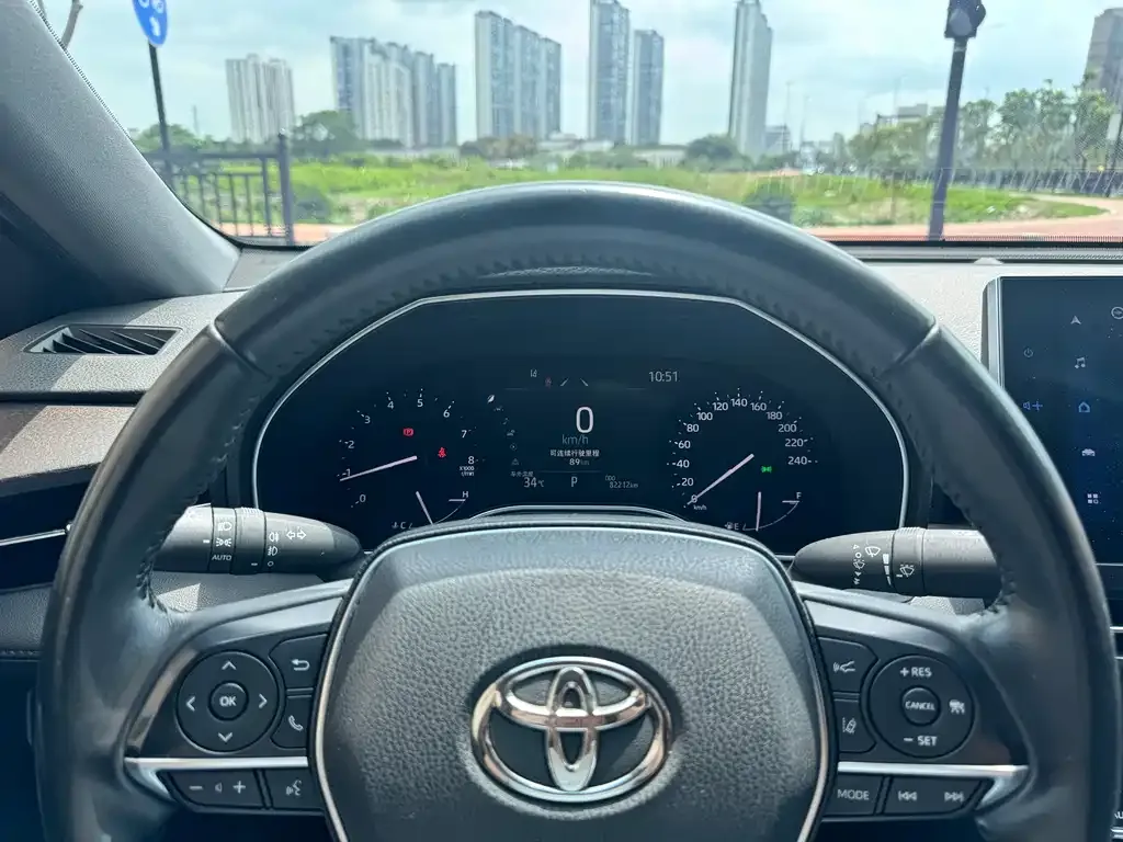 Toyota Avalon — фото 2
