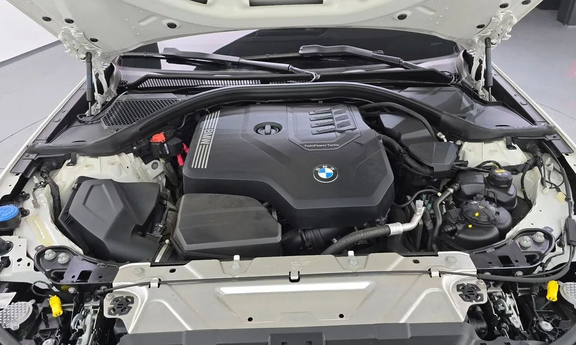 BMW 3-Series 2022 из KR, фото 10