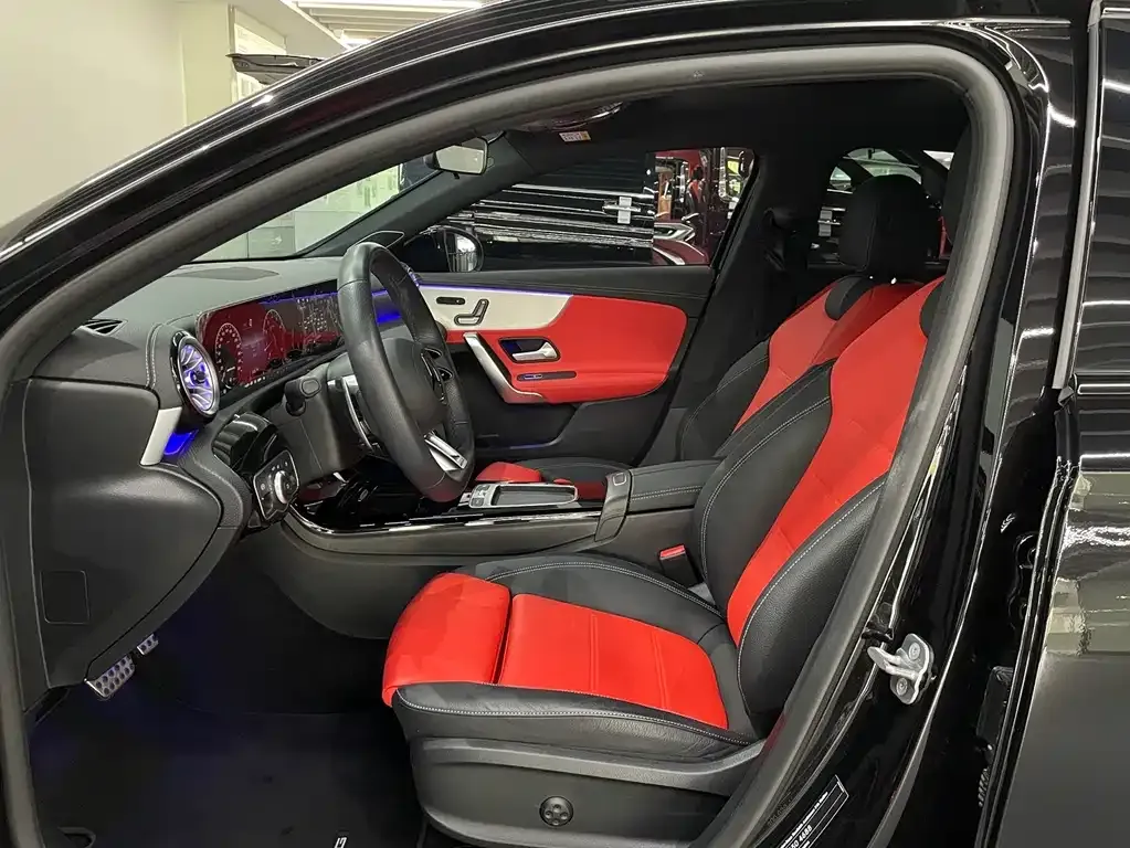 Mercedes-Benz A-Class AMG — фото 7