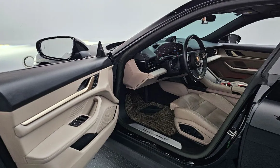Porsche Taycan 2022 из KR, фото 6