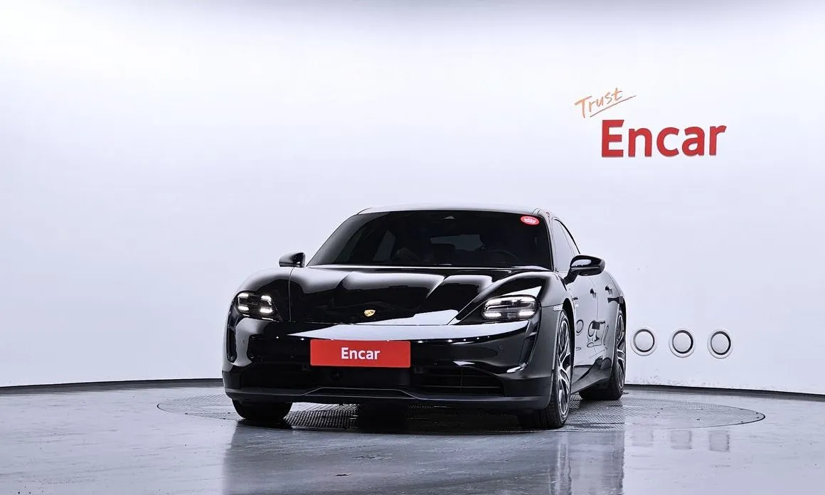 Porsche Taycan 2022 из KR, фото 2