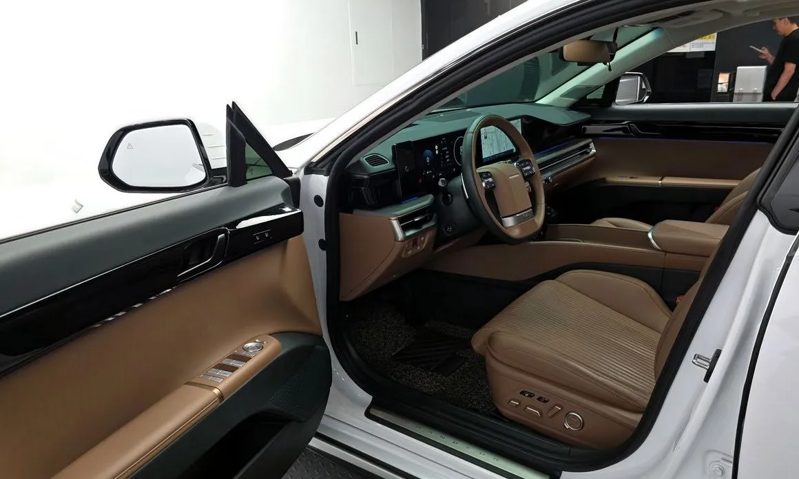 Hyundai Grandeur 2024 из KR, фото 10