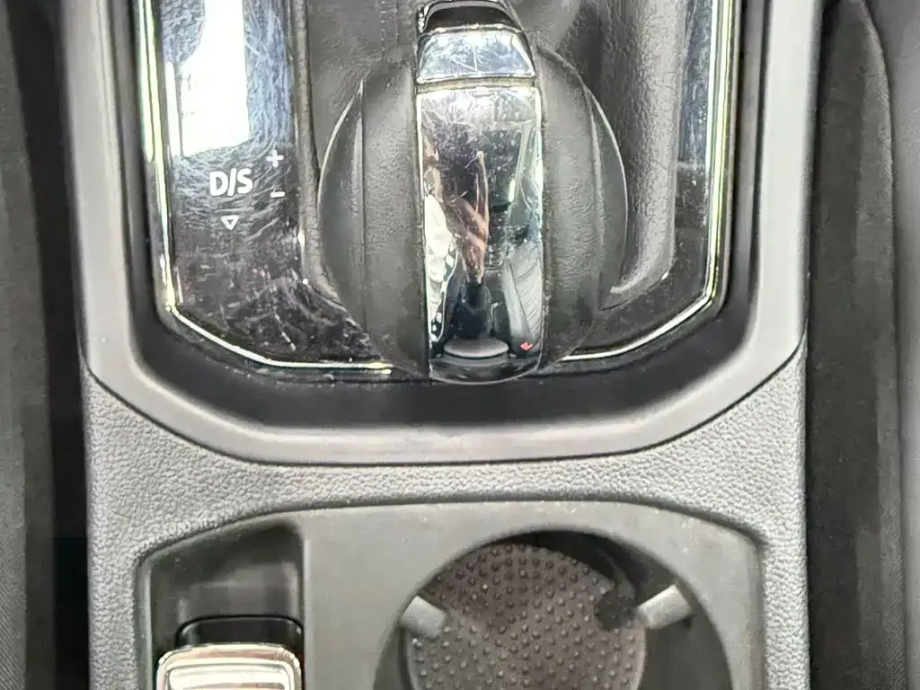 Volkswagen Touran 2022 из CN, фото 10