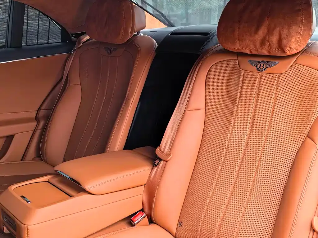 Bentley Flying Spur PHEV 2022 из CN, фото 5