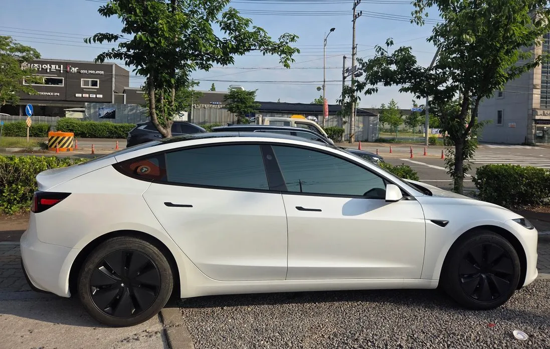 Tesla Model 3 2025 из KR, фото 7