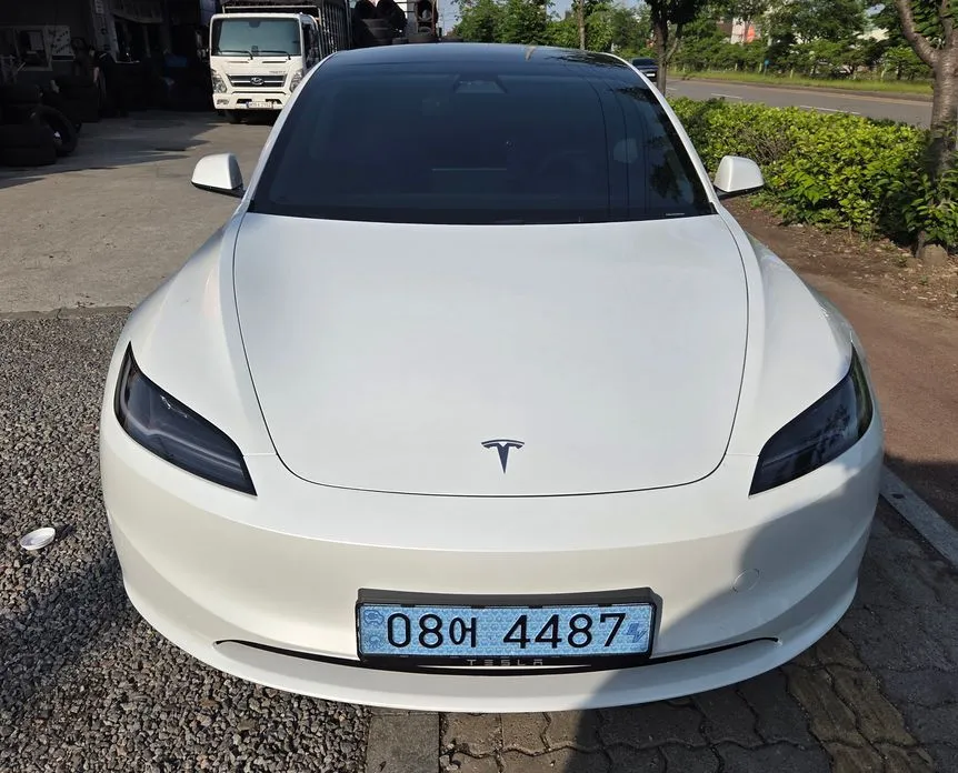 Tesla Model 3 2025 из KR, фото 2