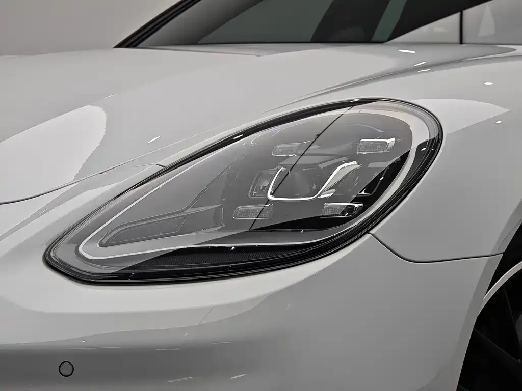 Porsche Panamera — фото 6