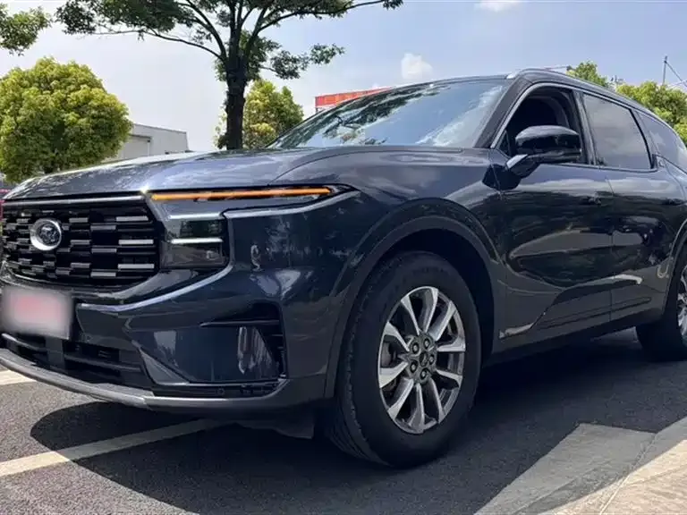 Ford Edge — фото 10