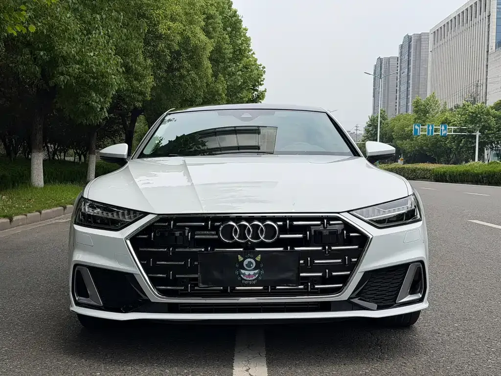 Audi A7L — фото 6
