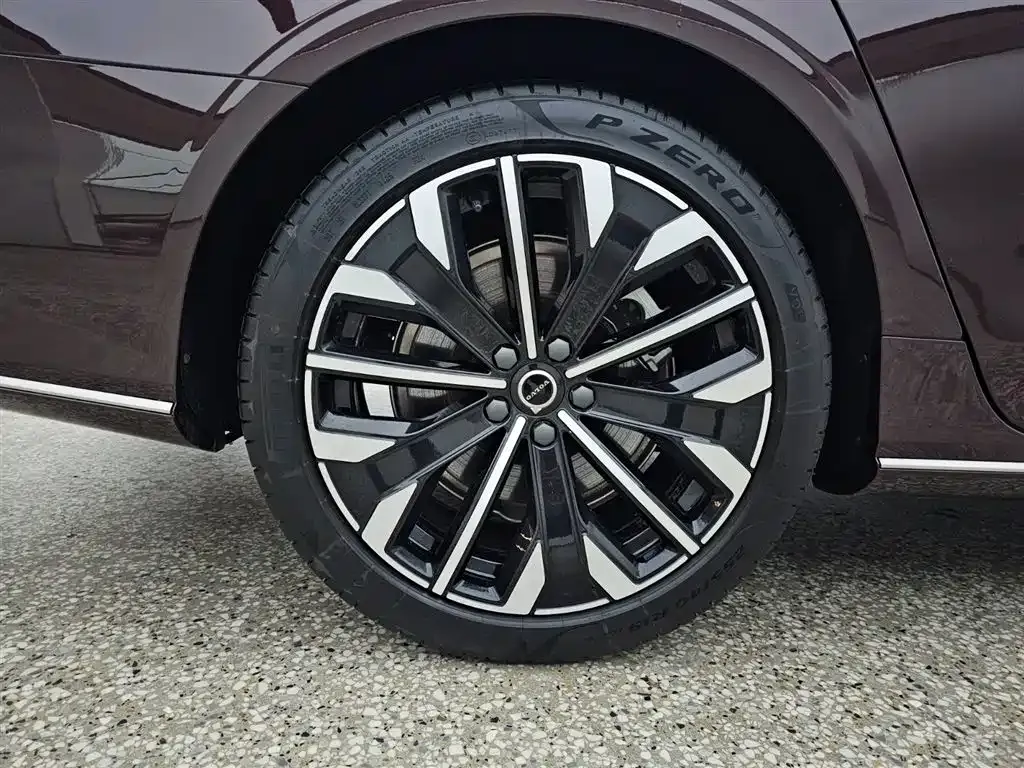 Volvo S90 — фото 4