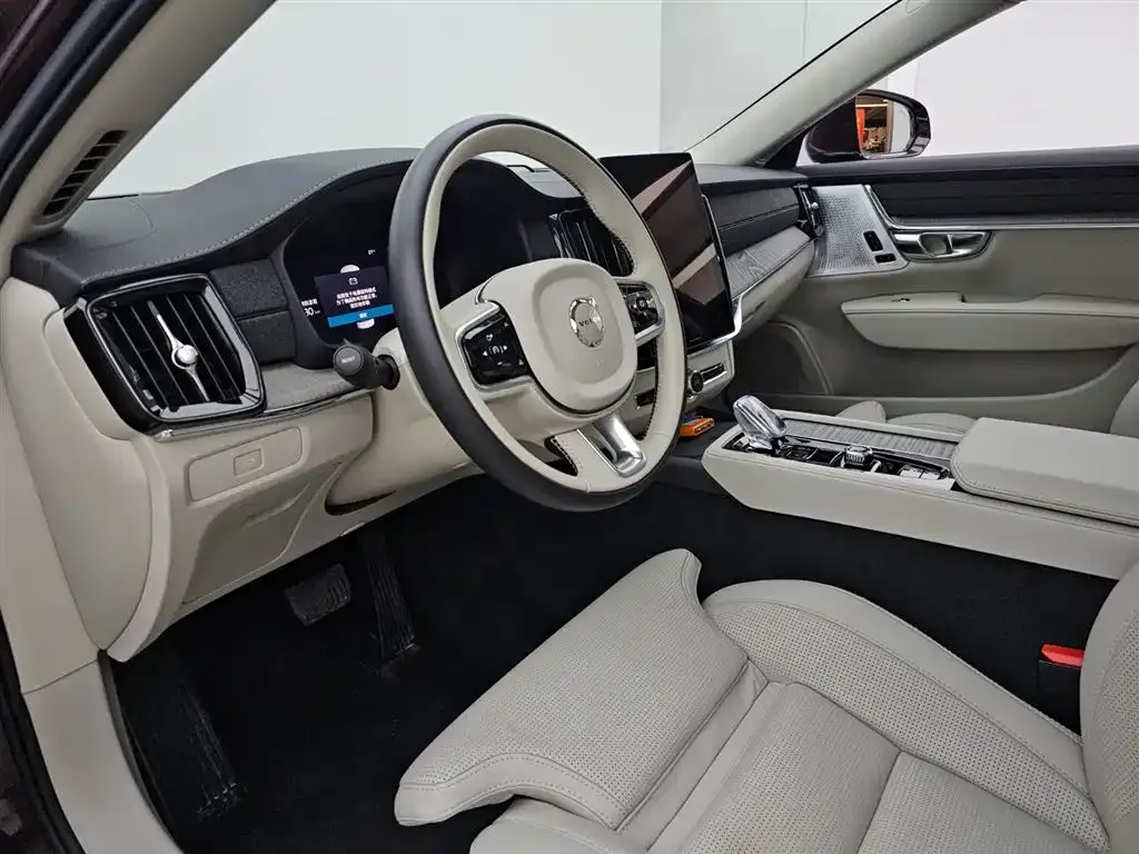 Volvo S90 — фото 9
