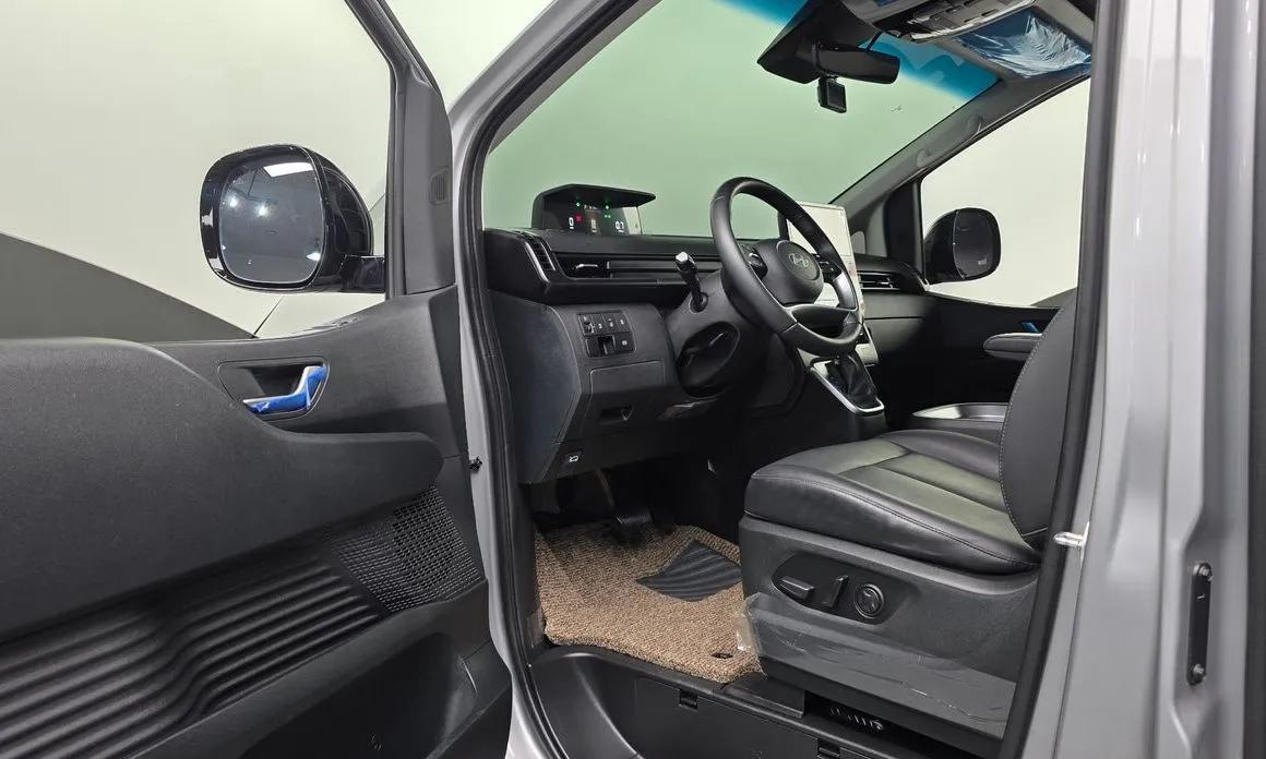 Hyundai Staria 2025 из KR, фото 5