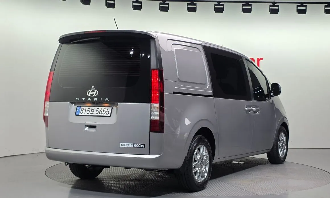 Hyundai Staria 2025 из KR, фото 3