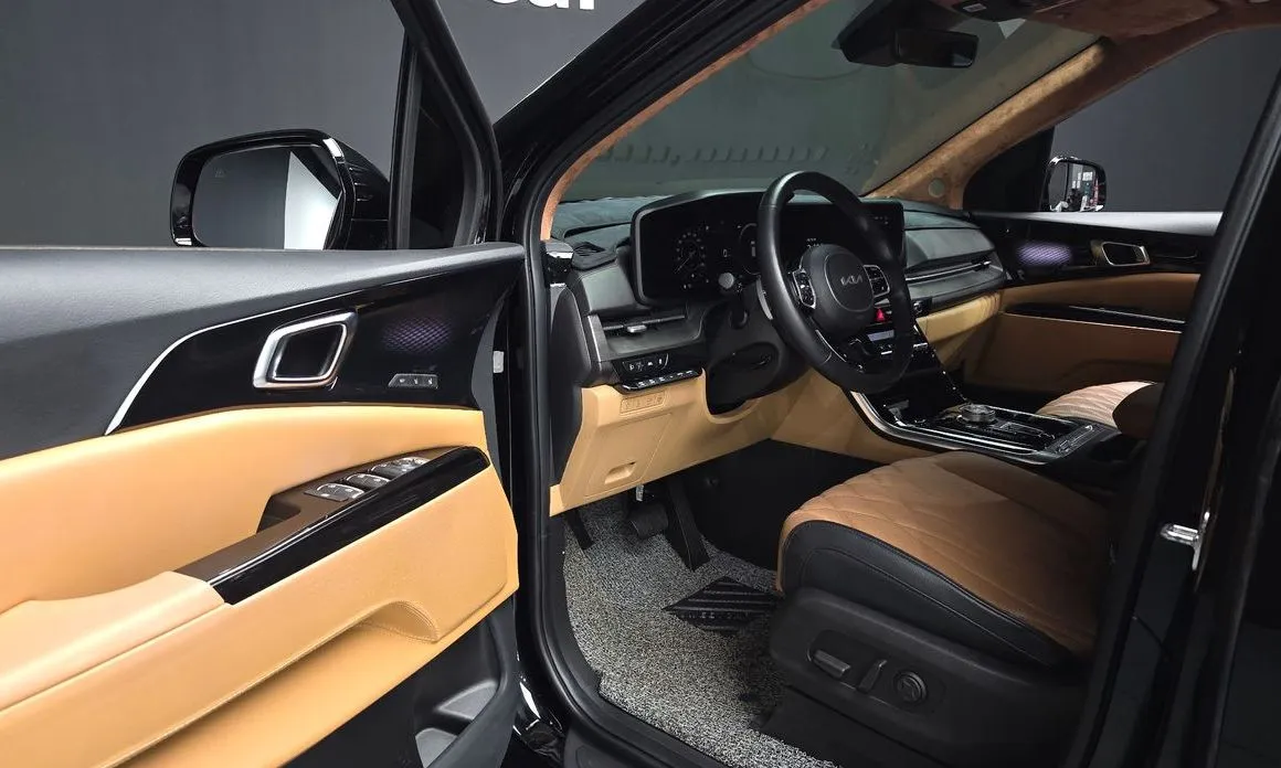 Kia Carnival 2023 из KR, фото 2