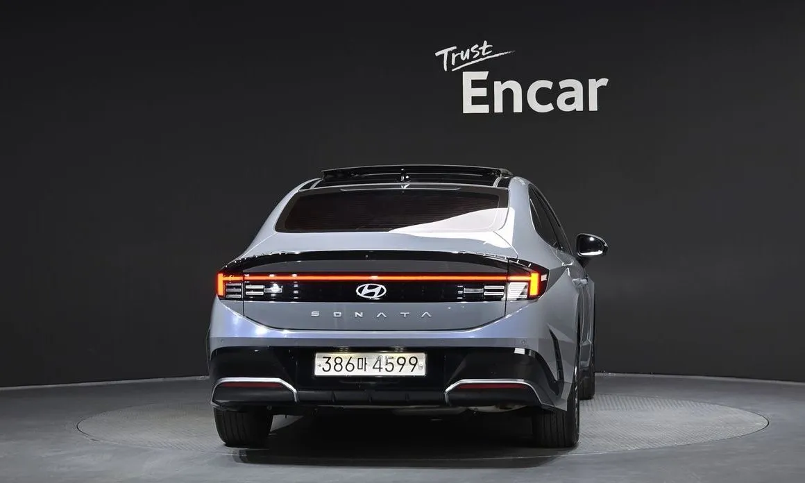 Hyundai Sonata 2024 из KR, фото 2