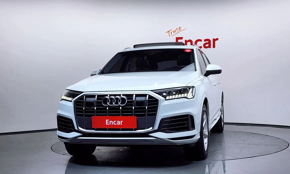 Audi Q7 2021 из KR, фото 5