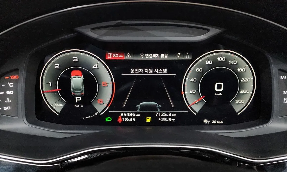 Audi Q7 2021 из KR, фото 7