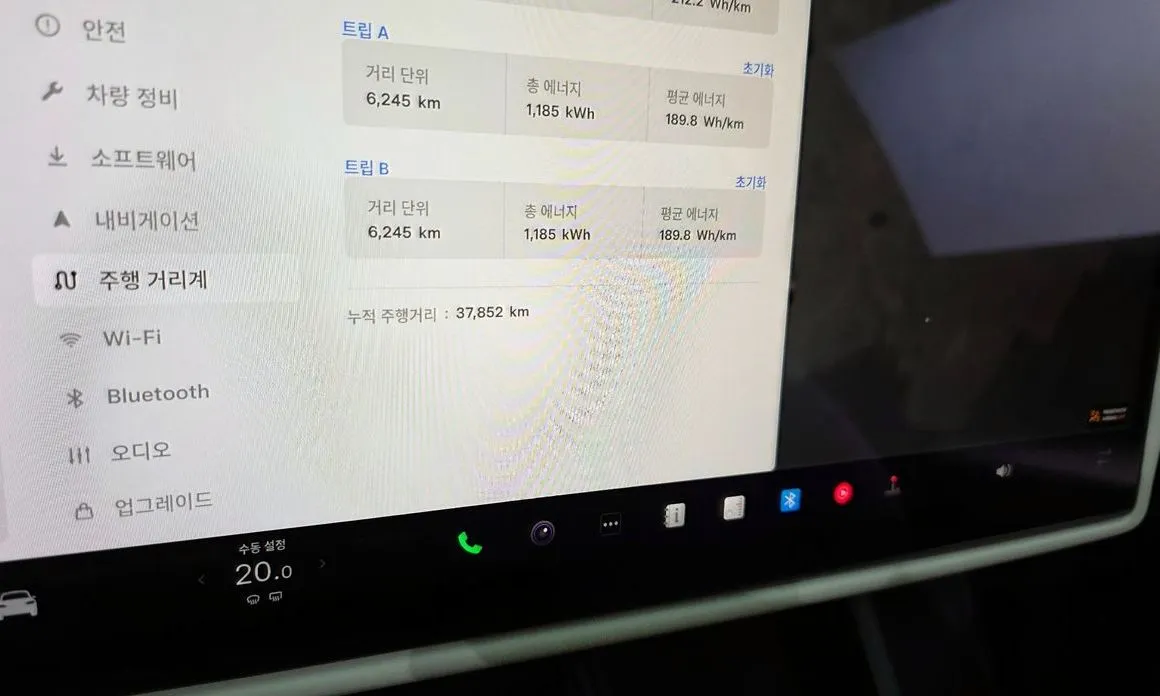 Tesla Model X 2023 из KR, фото 8