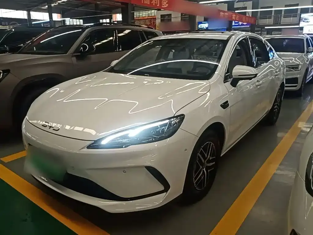 BYD Seal 05 DM-i — фото 1
