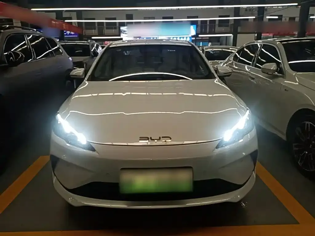 BYD Seal 05 DM-i — фото 3