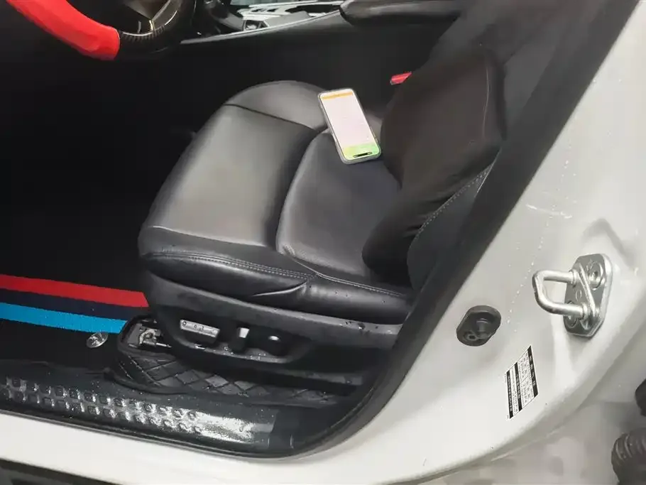 Toyota C-HR 2023 из CN, фото 4