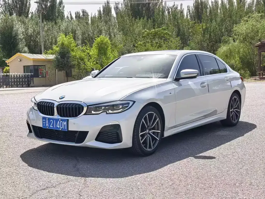 BMW 3 Series — фото 1