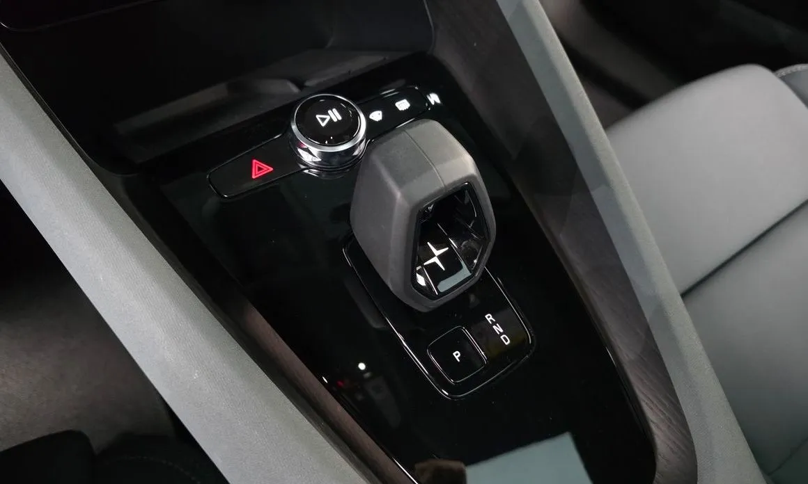 Polestar Polestar 2 2023 из KR, фото 2