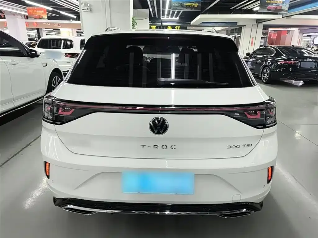 Volkswagen T-Roc — фото 4