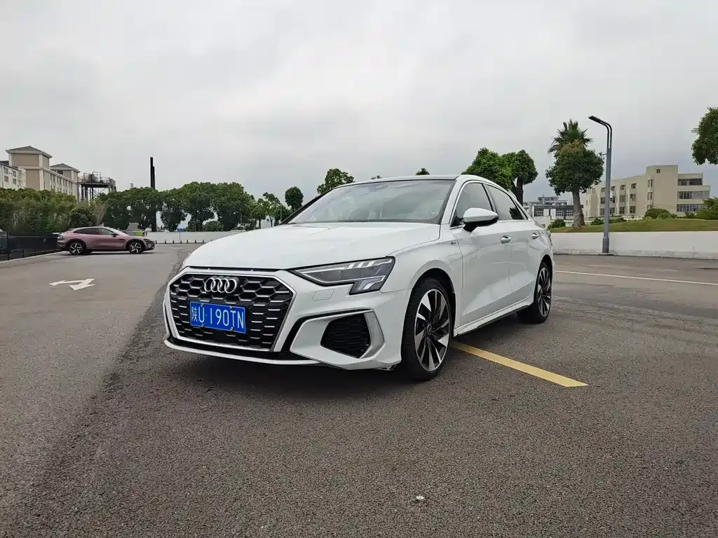 Audi A3 — фото 2