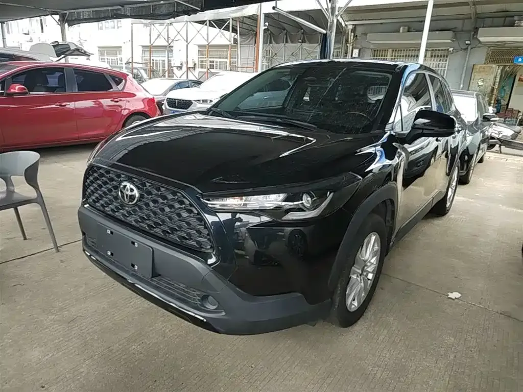 Toyota Corolla Cross 2024 из CN, фото 10