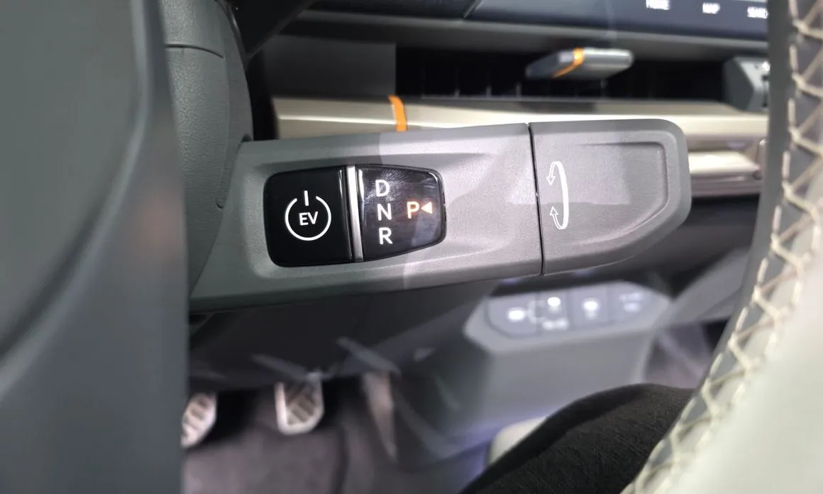 Kia EV3 2025 из KR, фото 2