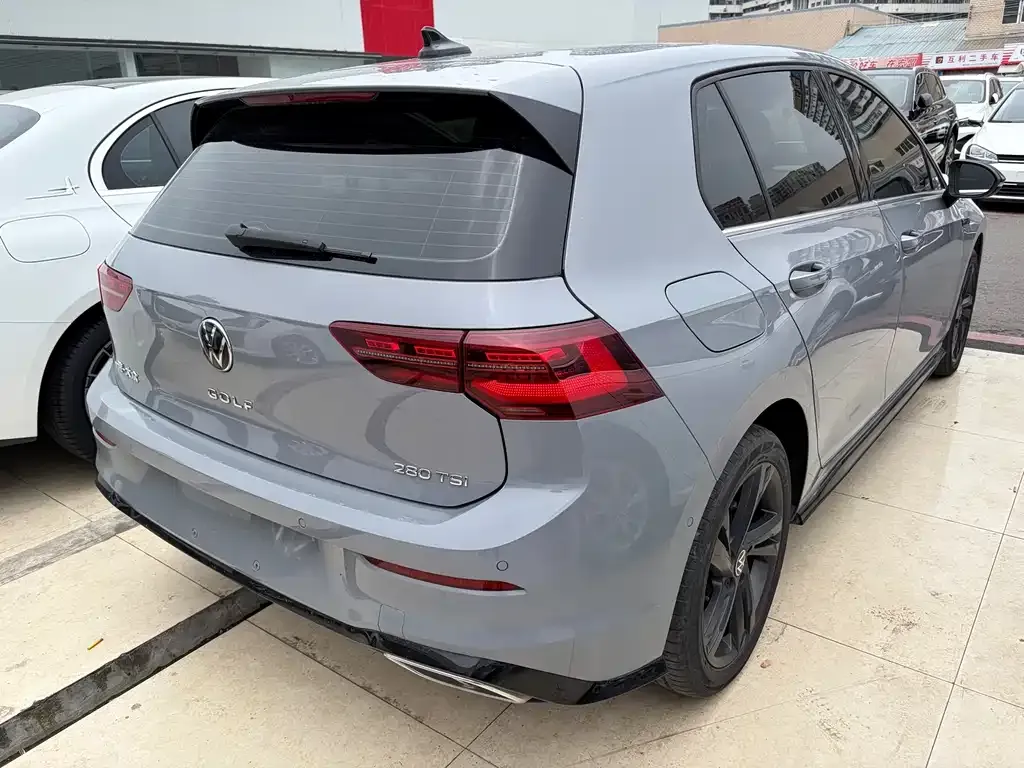 Volkswagen Golf 2021 из CN, фото 4