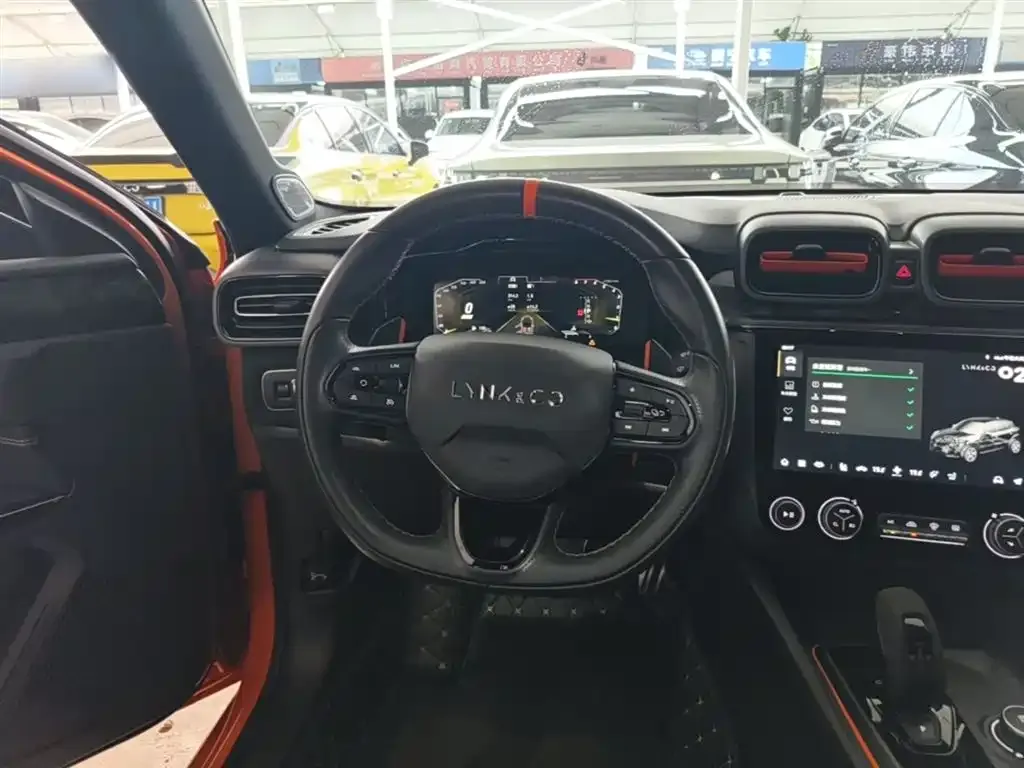 Lynk & Co 02 Hatchback 2023 из CN, фото 5