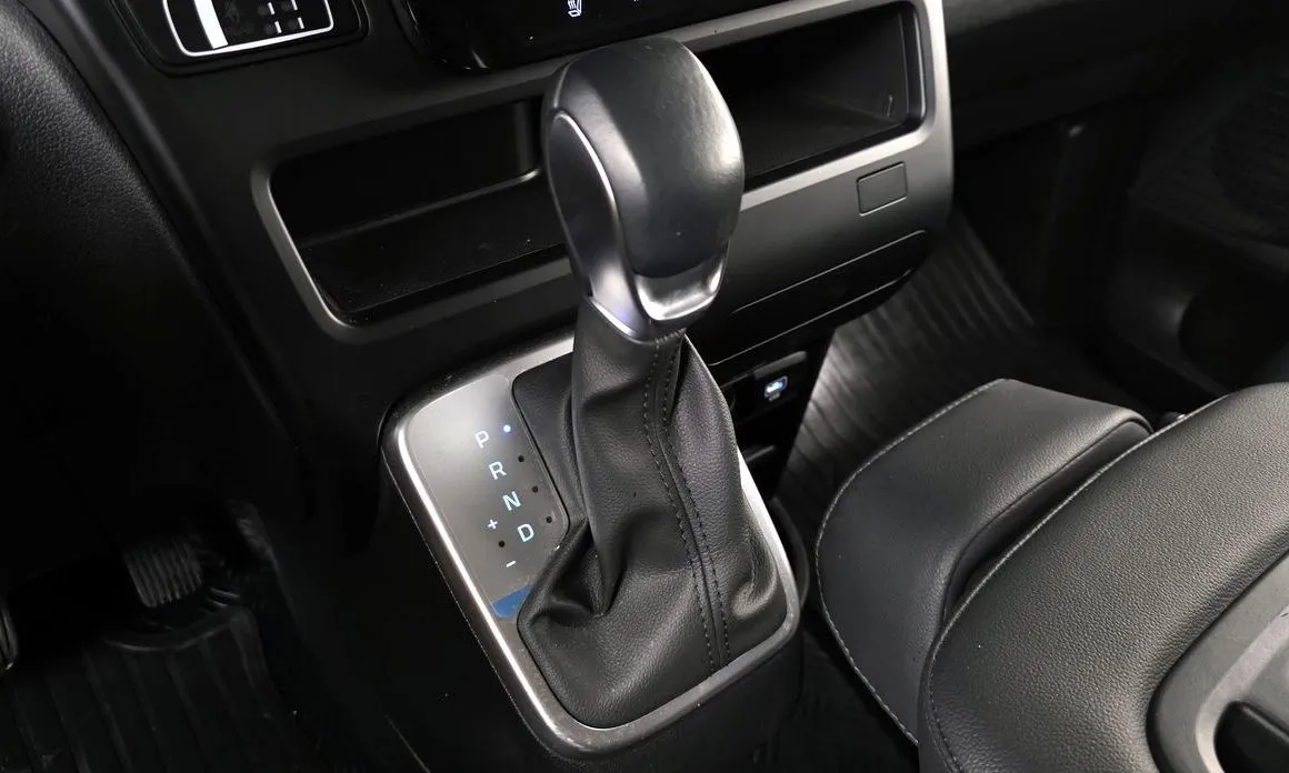 Hyundai Staria 2025 из KR, фото 7