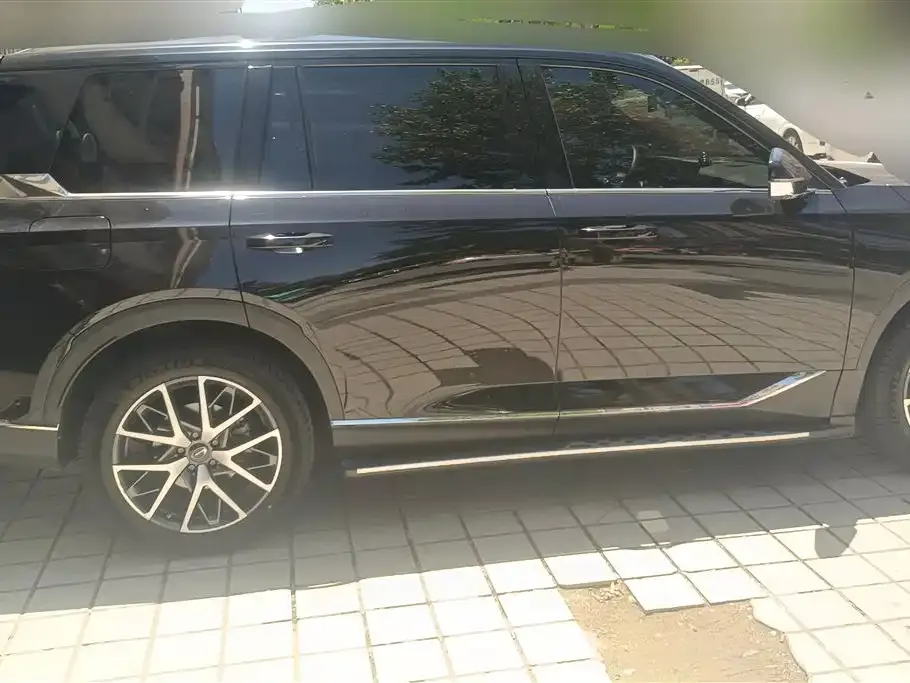 GAC Motor Trumpchi GS8 — фото 3