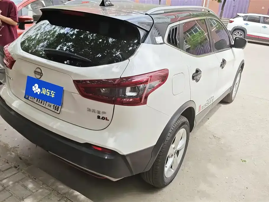 Nissan Qashqai — фото 9