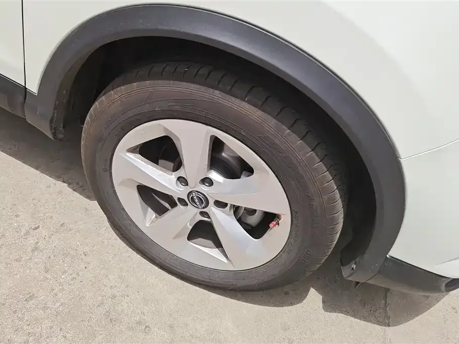 Nissan Qashqai — фото 10