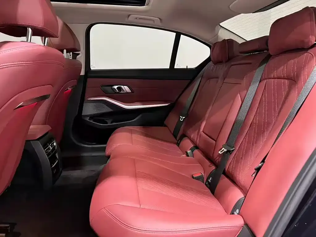 BMW 3 Series 2025 из CN, фото 9