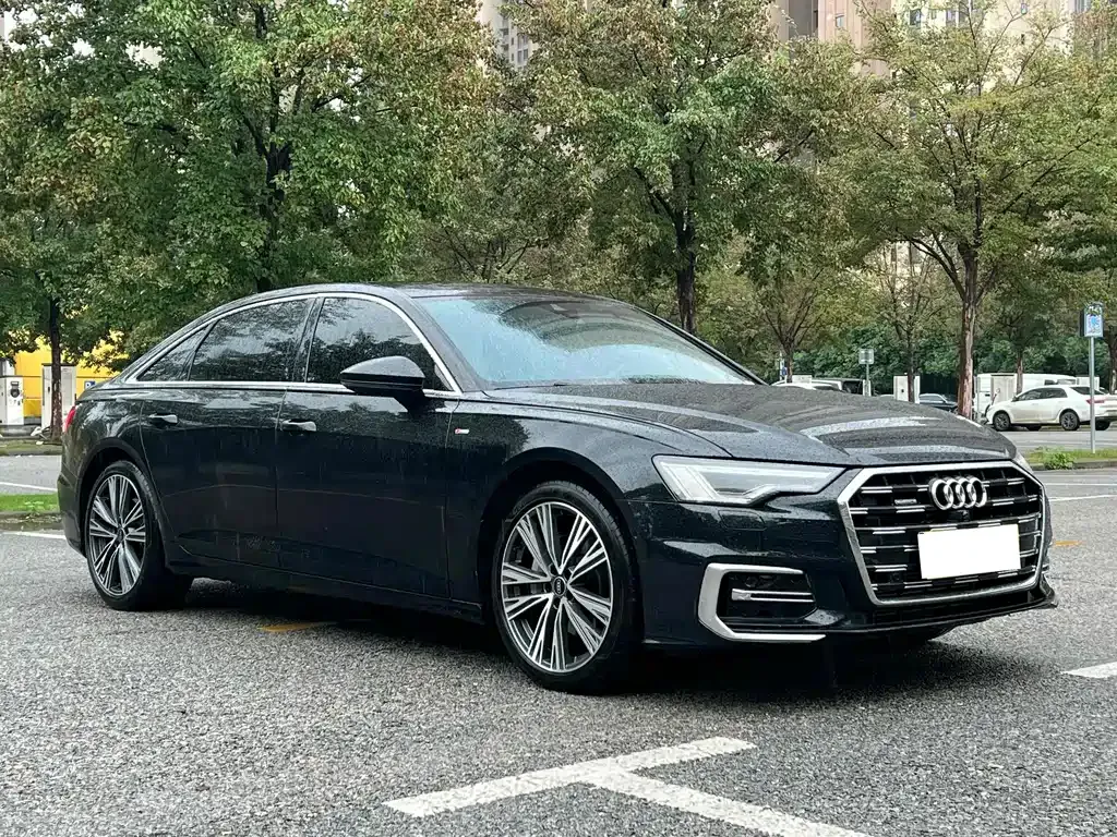 Audi A6L — фото 10