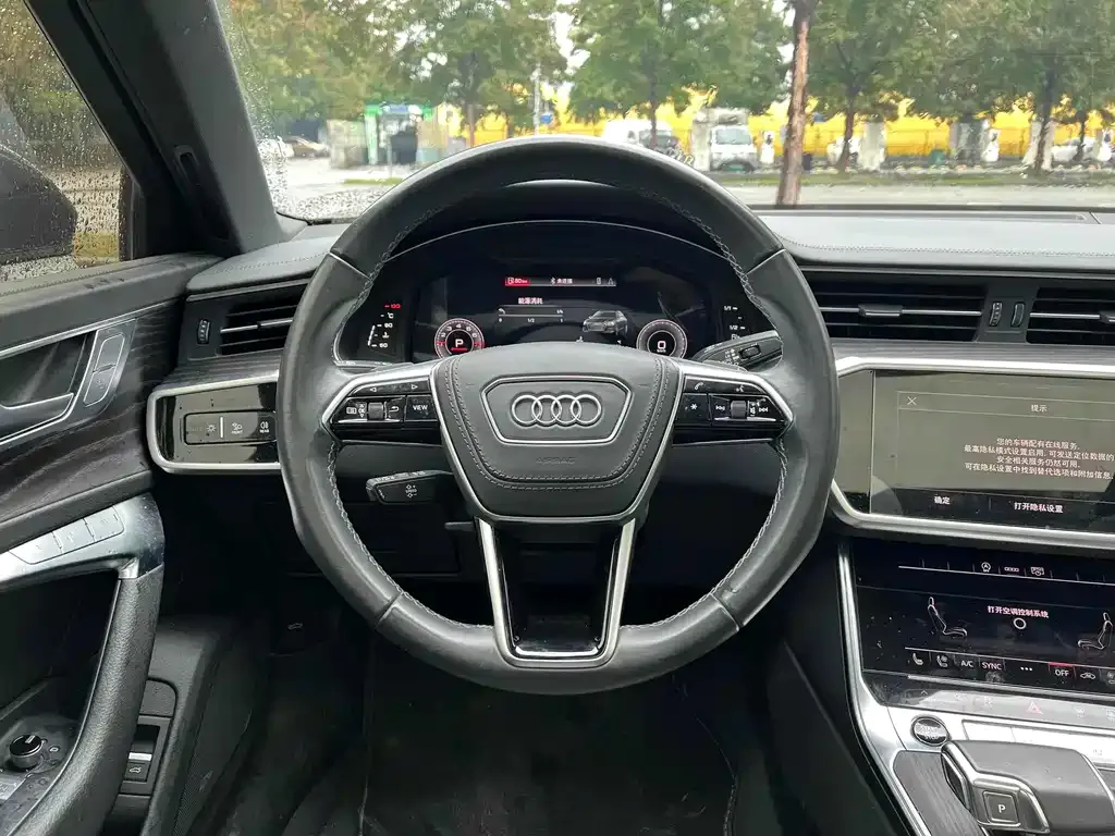 Audi A6L — фото 2