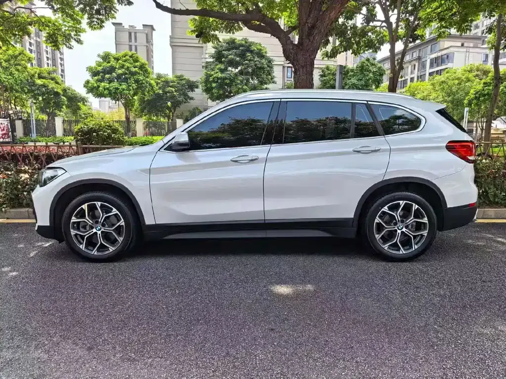 BMW X1 — фото 3