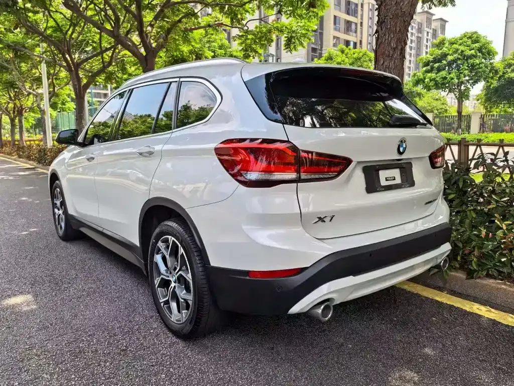 BMW X1 — фото 2