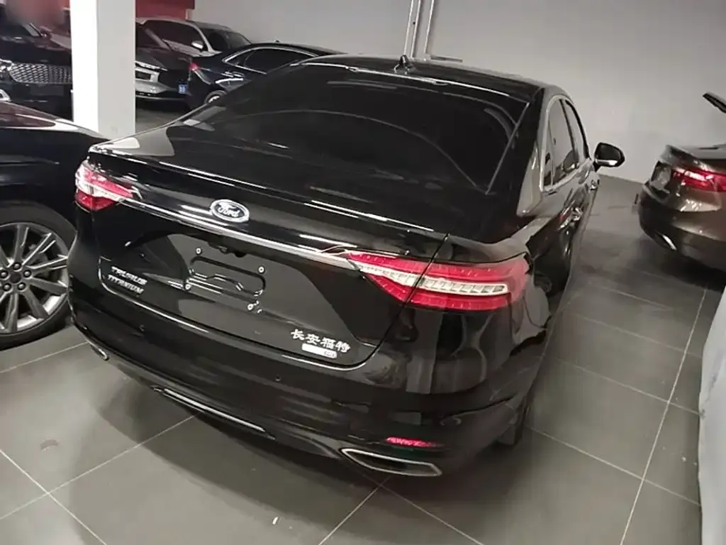 Ford Taurus 2022 из CN, фото 5